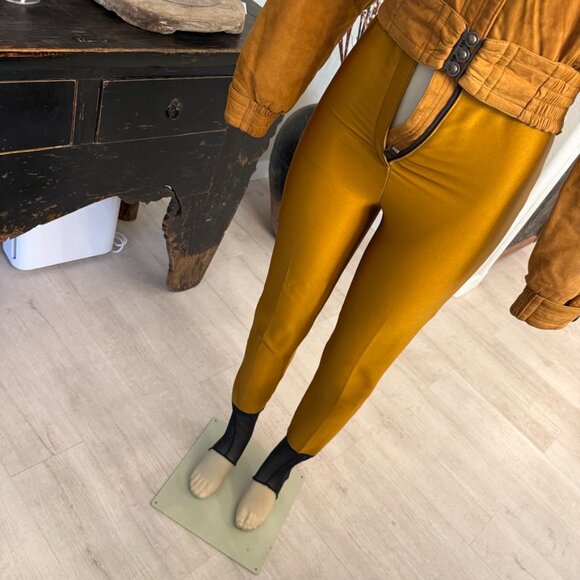 skea Paris/Vail Full Ski Suit rusty orange in color - Picture 2 of 13